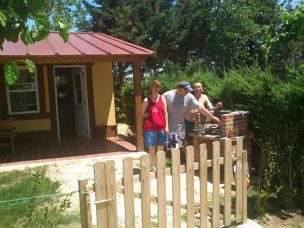 Cubillas de Santa Marta Camping Cubillas מראה חיצוני תמונה