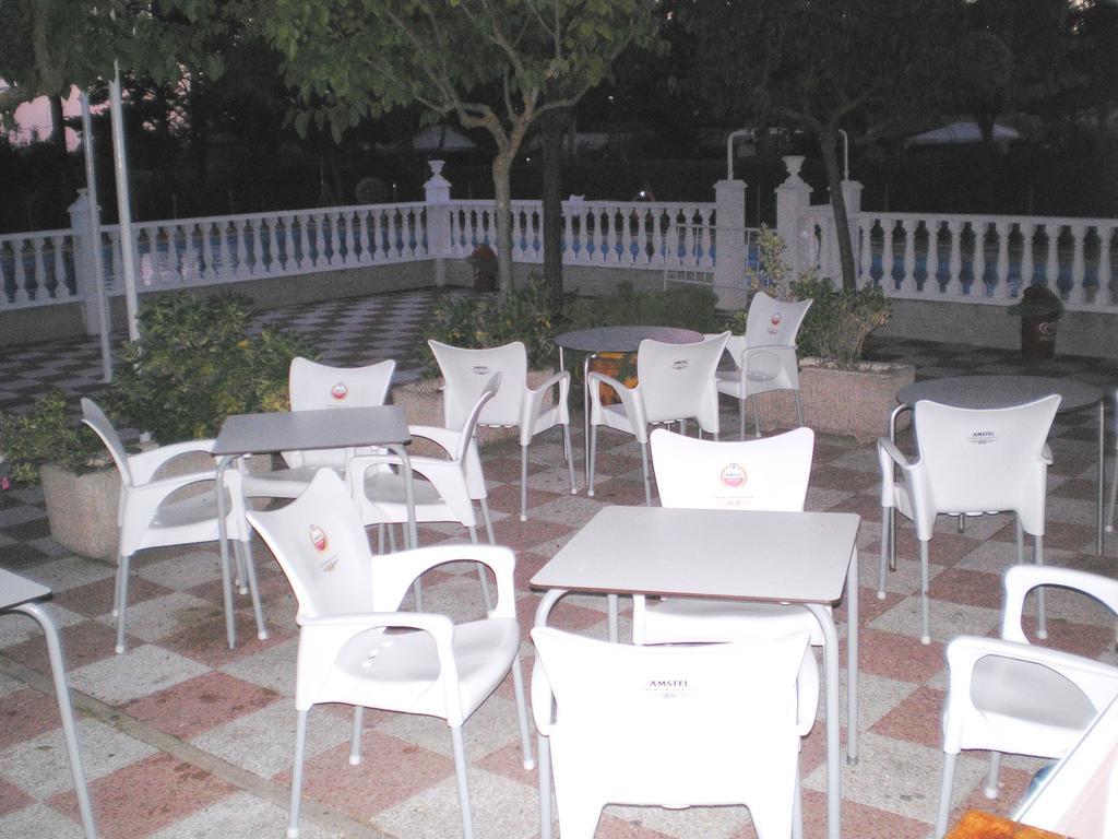 Cubillas de Santa Marta Camping Cubillas מראה חיצוני תמונה
