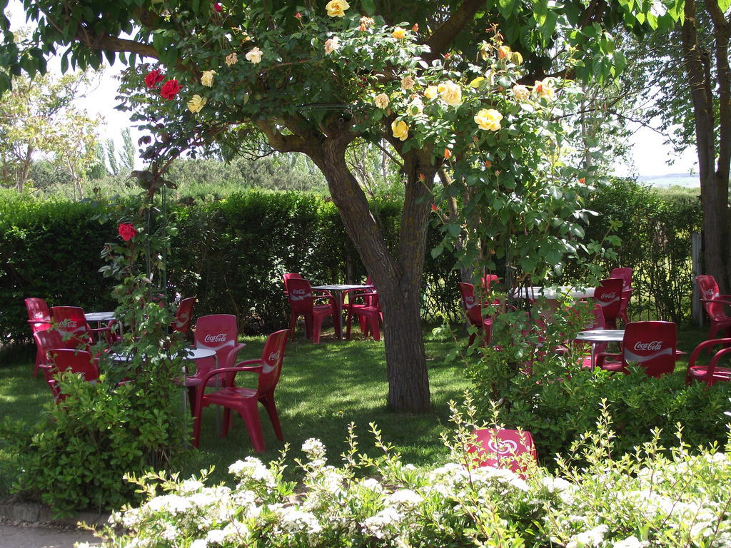 Cubillas de Santa Marta Camping Cubillas מראה חיצוני תמונה