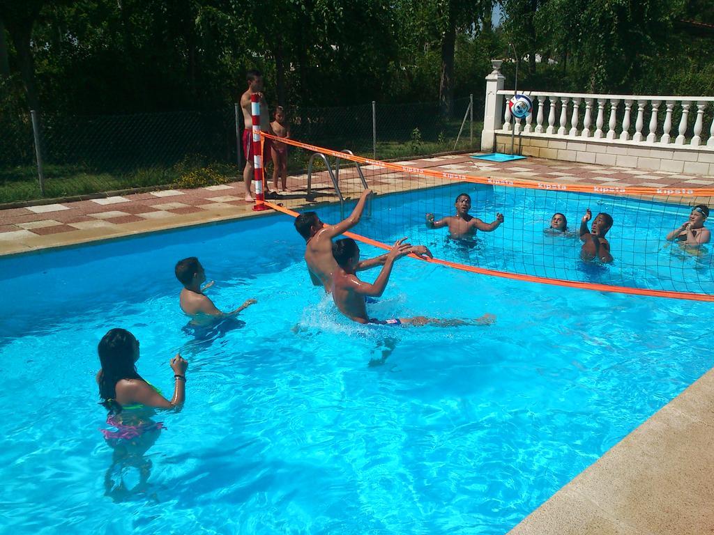 Cubillas de Santa Marta Camping Cubillas מראה חיצוני תמונה